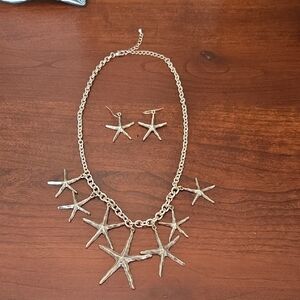 Chic Silver Starfish Necklace and Earring Set
